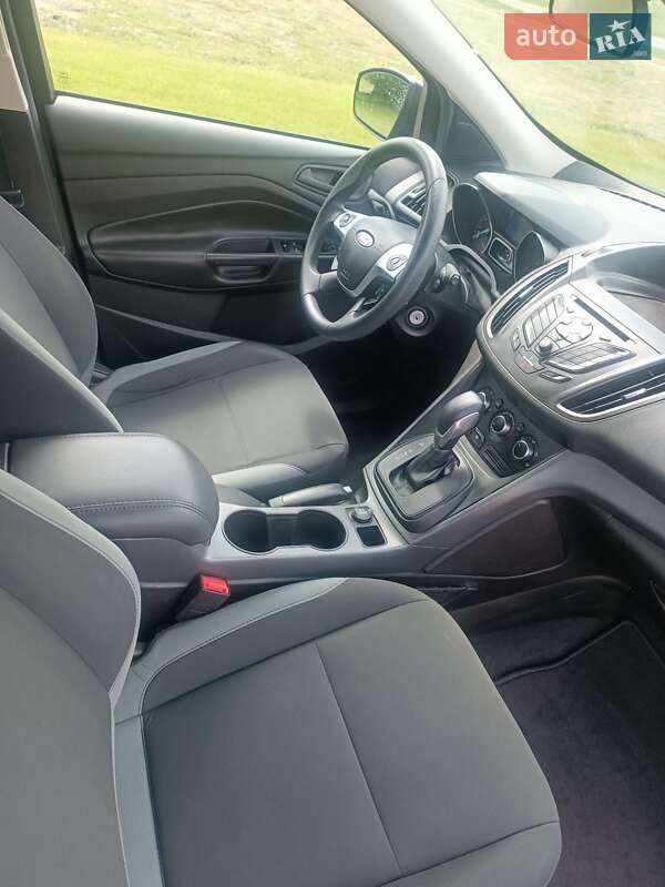 Внедорожник / Кроссовер Ford Escape 2014 в Тернополе