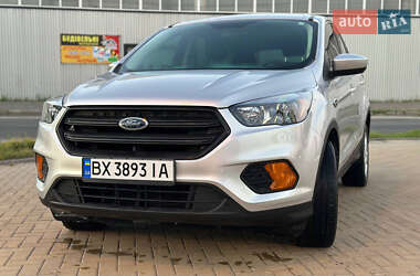 Внедорожник / Кроссовер Ford Escape 2019 в 
