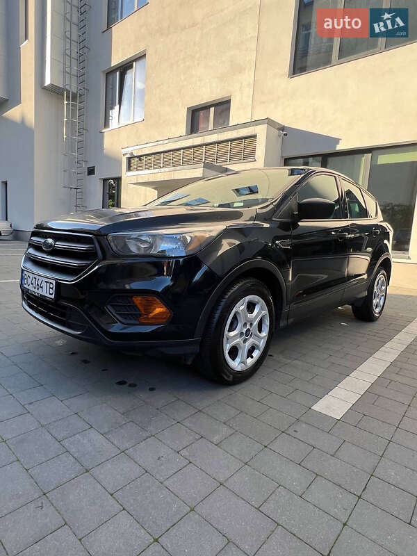 Позашляховик / Кросовер Ford Escape 2018 в Львові