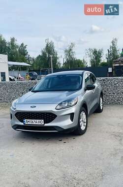 Внедорожник / Кроссовер Ford Escape 2022 в 