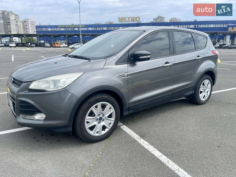 Внедорожник / Кроссовер Ford Escape 2014 в 