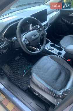 Внедорожник / Кроссовер Ford Escape 2023 в 