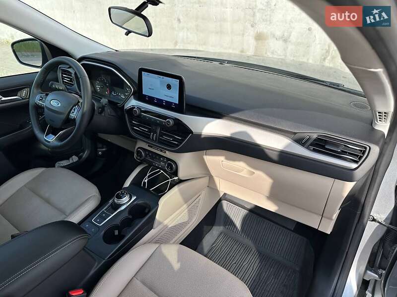 Позашляховик / Кросовер Ford Escape 2022 в Києві