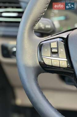 Позашляховик / Кросовер Ford Escape 2022 в 