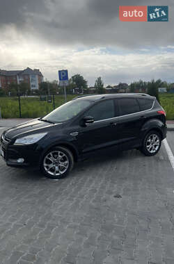 Внедорожник / Кроссовер Ford Escape 2013 в 