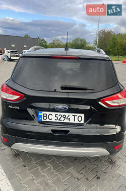 Внедорожник / Кроссовер Ford Escape 2013 в 