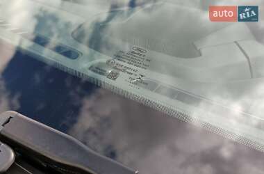 Внедорожник / Кроссовер Ford Escape 2019 в 