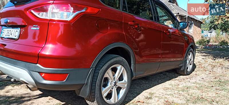 Внедорожник / Кроссовер Ford Escape 2015 в Полтаве