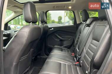 Внедорожник / Кроссовер Ford Escape 2017 в 