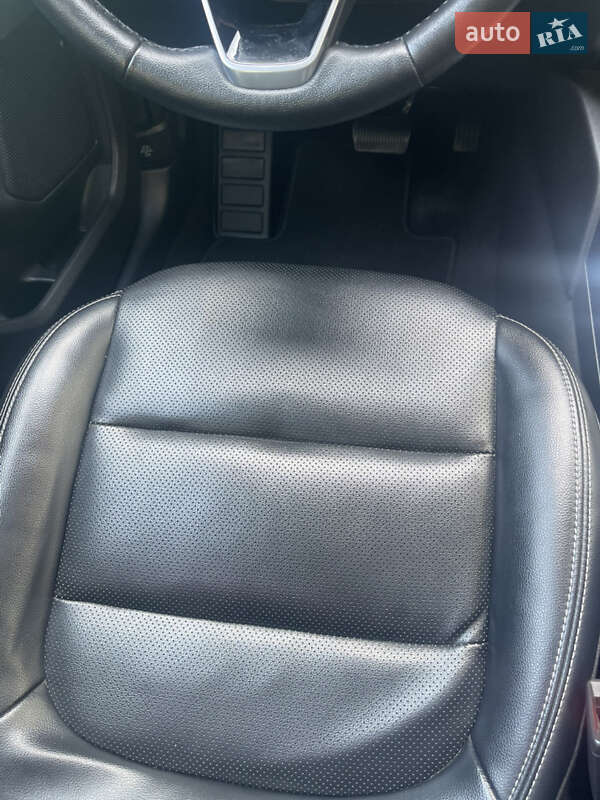 Позашляховик / Кросовер Ford Escape 2019 в Харкові