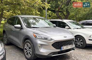 Позашляховик / Кросовер Ford Escape 2022 в 