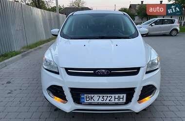 Позашляховик / Кросовер Ford Escape 2015 в 