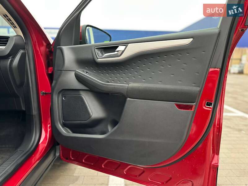 Позашляховик / Кросовер Ford Escape 2019 в Києві