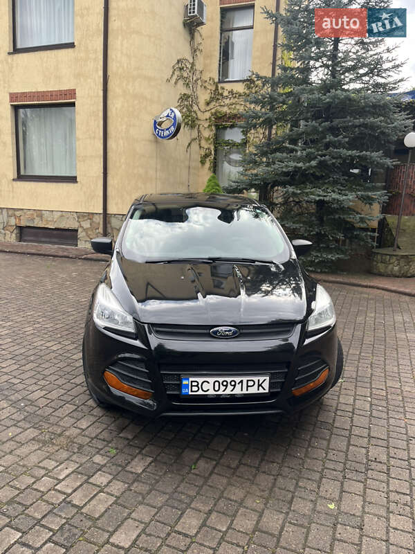 Позашляховик / Кросовер Ford Escape 2014 в 
