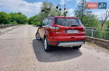 Позашляховик / Кросовер Ford Escape 2017 в 