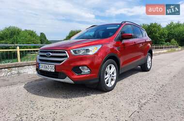 Позашляховик / Кросовер Ford Escape 2017 в 