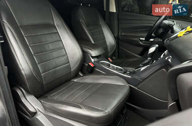 Внедорожник / Кроссовер Ford Escape 2013 в 