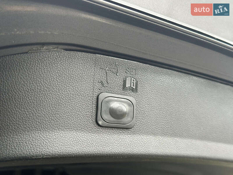 Позашляховик / Кросовер Ford Escape 2013 в Миколаєві