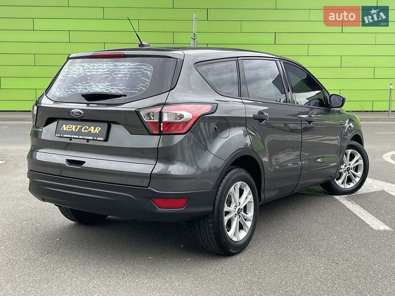 Внедорожник / Кроссовер Ford Escape 2018 в Киеве