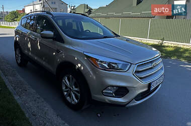 Позашляховик / Кросовер Ford Escape 2018 в 