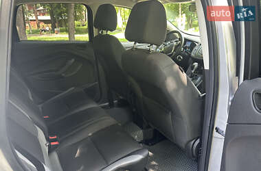 Внедорожник / Кроссовер Ford Escape 2014 в 
