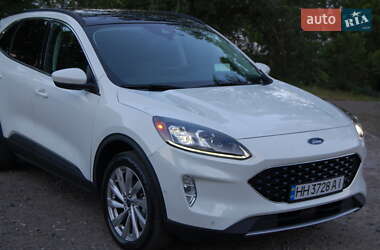 Внедорожник / Кроссовер Ford Escape 2021 в 