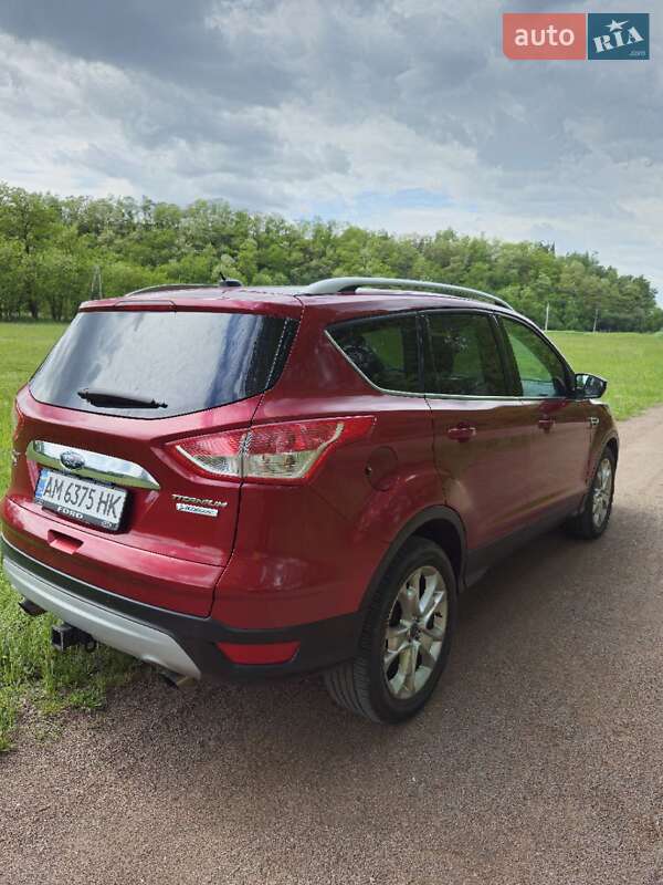 Позашляховик / Кросовер Ford Escape 2015 в Коростені