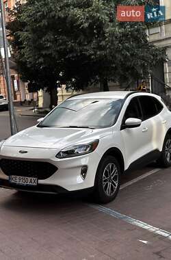 Внедорожник / Кроссовер Ford Escape 2019 в 