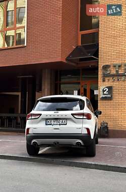Внедорожник / Кроссовер Ford Escape 2019 в 