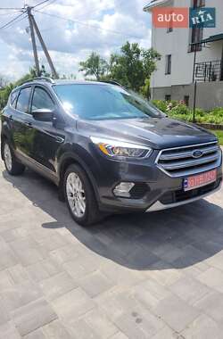 Внедорожник / Кроссовер Ford Escape 2018 в 