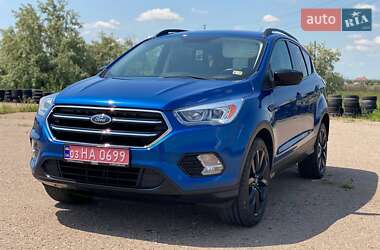 Внедорожник / Кроссовер Ford Escape 2017 в Одессе