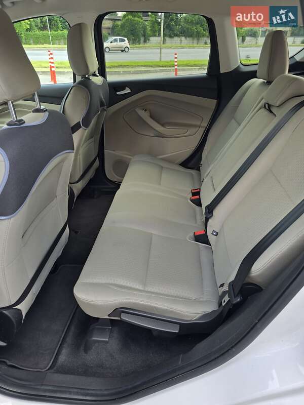 Внедорожник / Кроссовер Ford Escape 2019 в Львове