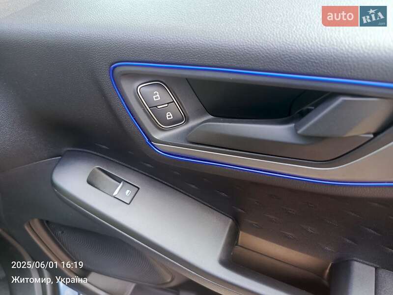 Внедорожник / Кроссовер Ford Escape 2020 в Житомире
