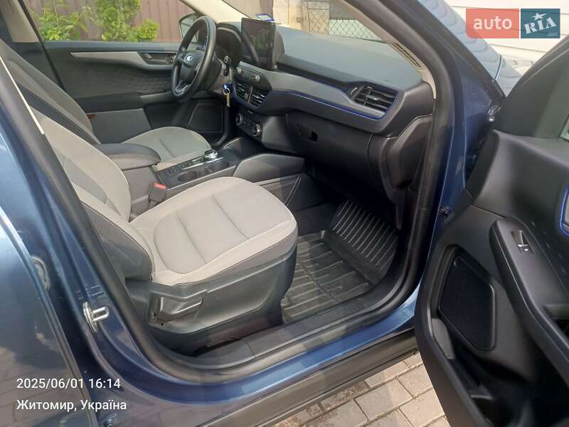 Внедорожник / Кроссовер Ford Escape 2020 в Житомире