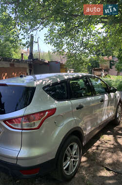 Внедорожник / Кроссовер Ford Escape 2014 в 