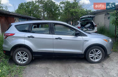 Внедорожник / Кроссовер Ford Escape 2014 в 