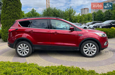 Внедорожник / Кроссовер Ford Escape 2018 в 