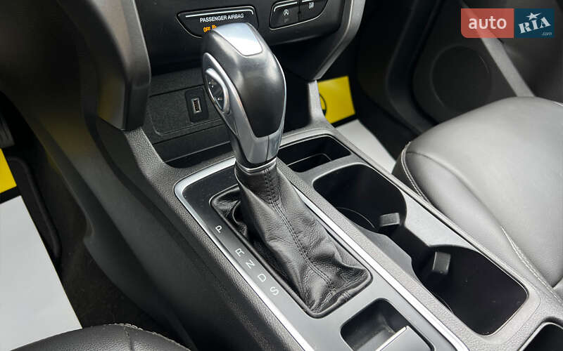 Внедорожник / Кроссовер Ford Escape 2018 в Львове