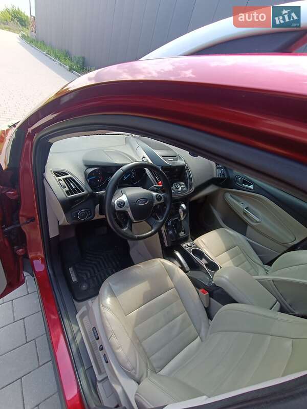 Позашляховик / Кросовер Ford Escape 2014 в Хмельницькому