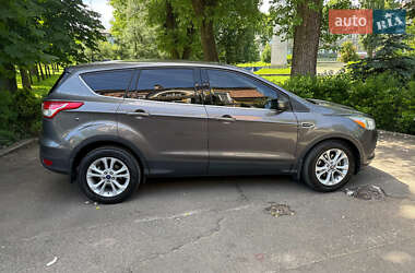 Внедорожник / Кроссовер Ford Escape 2013 в 