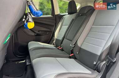 Позашляховик / Кросовер Ford Escape 2013 в 