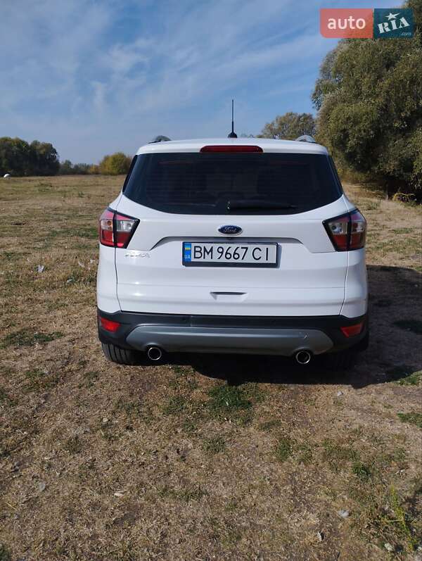 Внедорожник / Кроссовер Ford Escape 2017 в Сумах