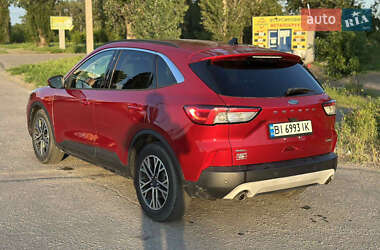 Внедорожник / Кроссовер Ford Escape 2019 в 