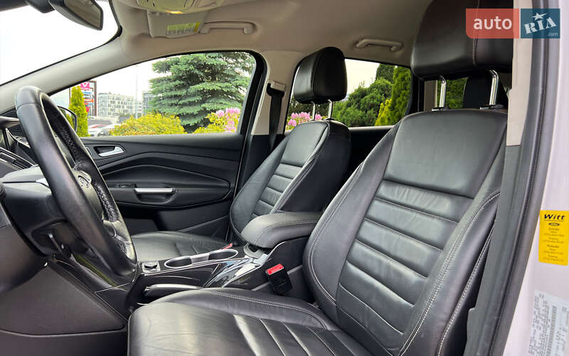 Позашляховик / Кросовер Ford Escape 2016 в Львові