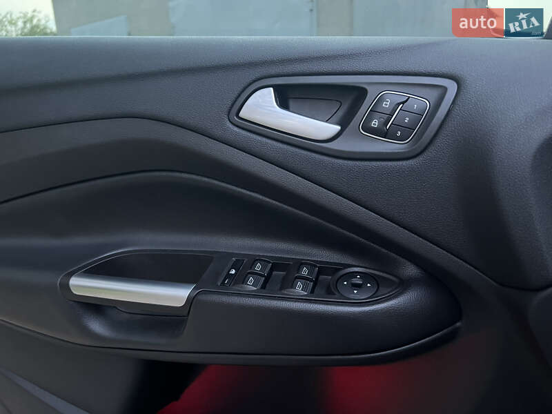 Внедорожник / Кроссовер Ford Escape 2019 в Покровском