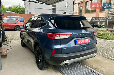 Внедорожник / Кроссовер Ford Escape 2020 в 