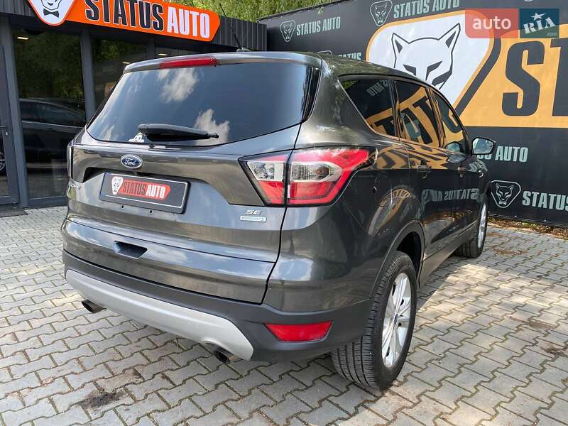 Внедорожник / Кроссовер Ford Escape 2016 в Хмельницком