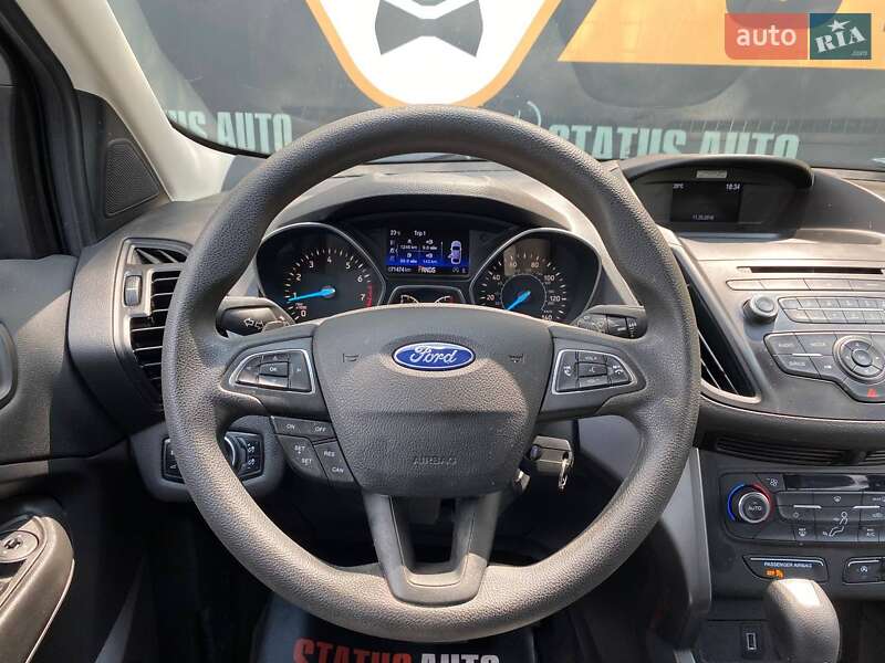 Внедорожник / Кроссовер Ford Escape 2016 в Хмельницком