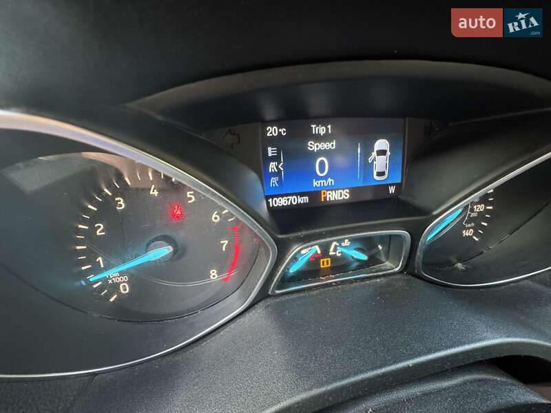 Внедорожник / Кроссовер Ford Escape 2017 в Хмельницком