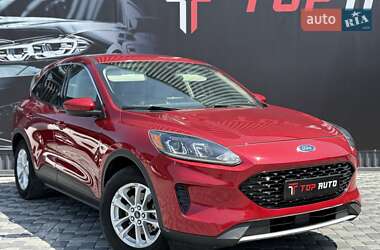 Внедорожник / Кроссовер Ford Escape 2020 в 